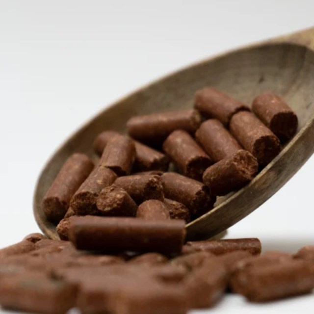 1079003-1-008863800-1739962094_medium